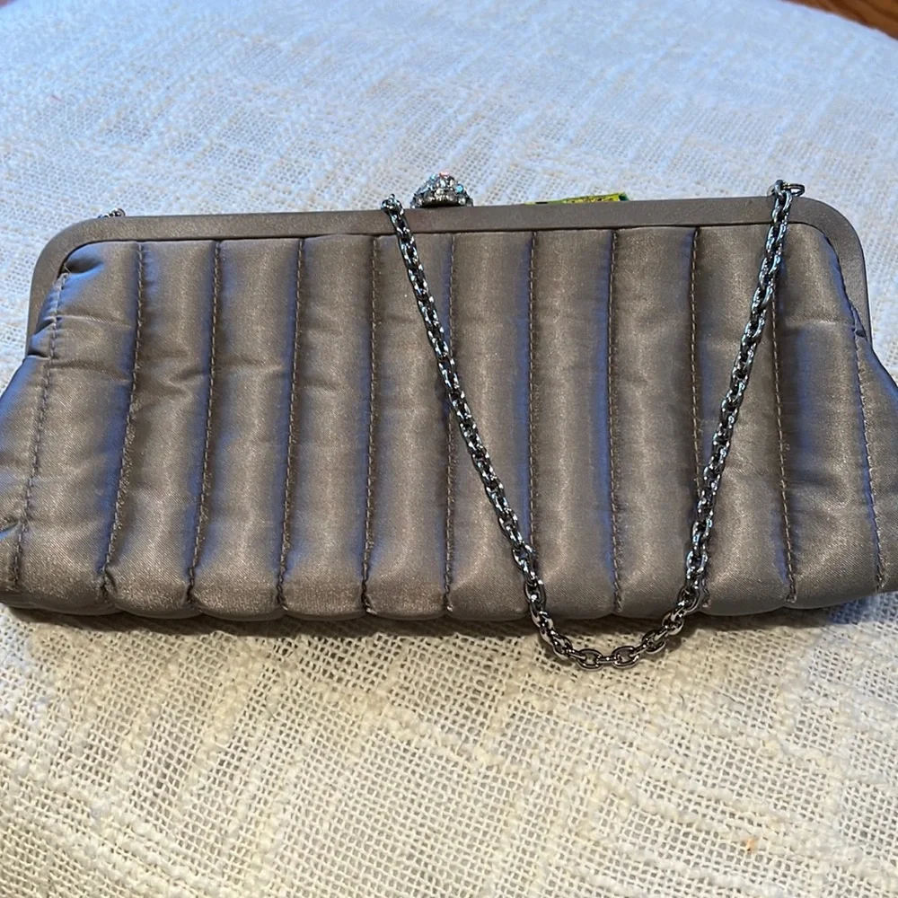 Three clutch bags with chain. Small but can hold iPhone lipstick - Picture 5 of 5